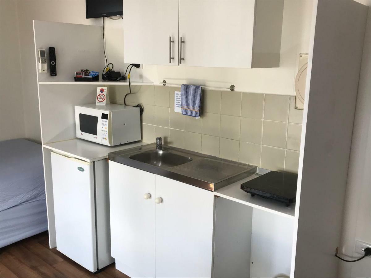Lake Albert Caravan Park Hotel Meningie Ngoại thất bức ảnh